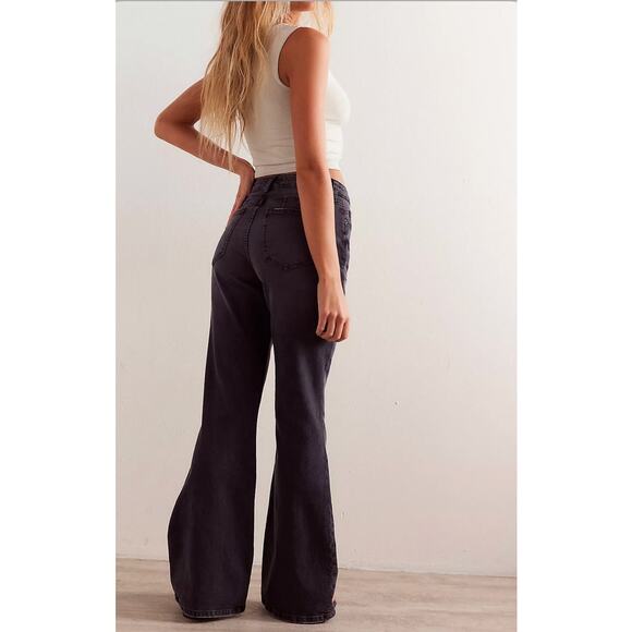 Free People x We the Free CRVY Vintage High-Rise Flare Jeans Sz 35S - Picture 2 of 10